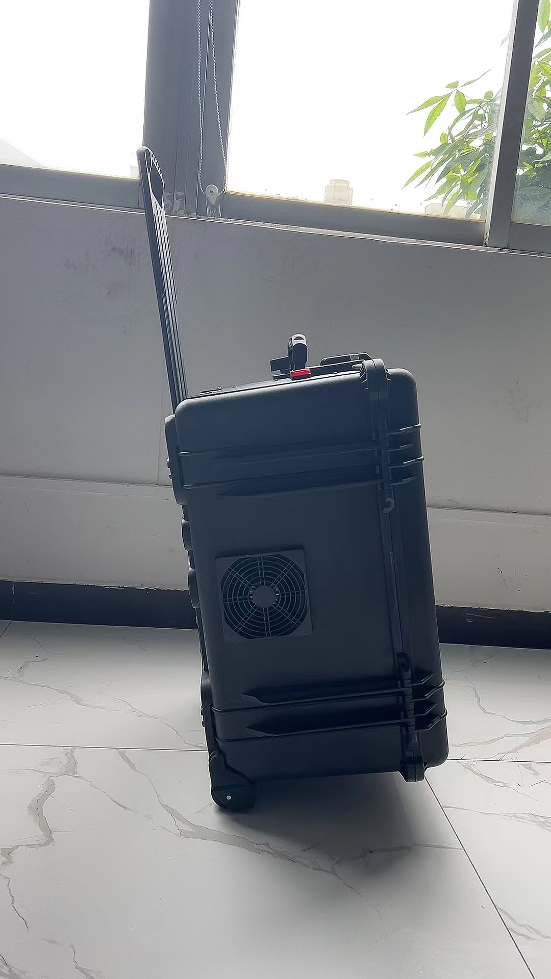 伊州手拉箱型移动通信干扰器